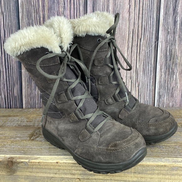 Women’s Columbia Ice Maiden II Quilted Brown Suede Boots- Size 6 - Picture 1 of 11